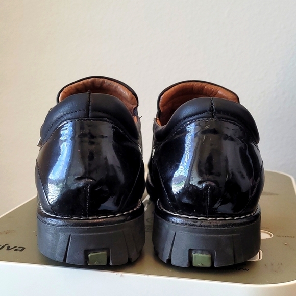 Donald Pliner Sport Uzip Black Leather Loafer - Picture 5 of 7